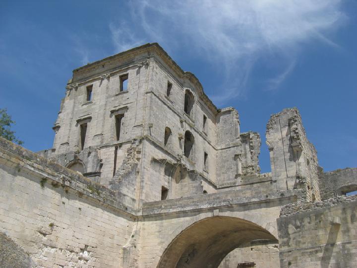 2015-07 Abbaye de Montmajour014.JPG